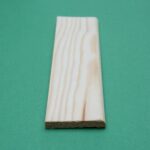 Puidust uksepiirdeliist 10x58mm mänd