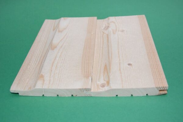 Välisvoodrilaud UTK 21×120 peensaetud kare fassaadilaud