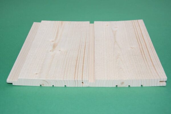 Välisvoodrilaud UTS peensaetud kare välisvooder