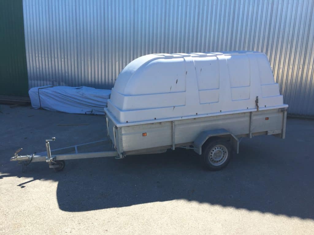 Plastikkaanega kerghaagis Kuressaares - Javicar